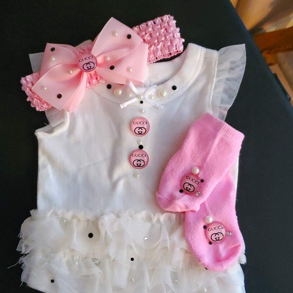 LUXURY Bling & Pearls- Custom Designer Outfit -Pink/IvoryGirl -New 0-3 months